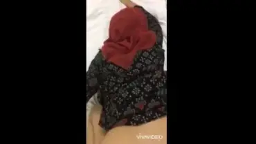 Ngentot Asisten Kantor Seksi Memek Becek Parah Viral Hot